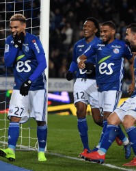  斯特拉斯堡定位球制胜，精准配合攻破布雷斯特城门